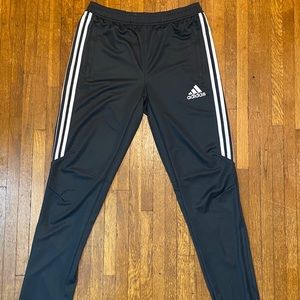 Adidas ClimaCool jogger pant young men’s XL